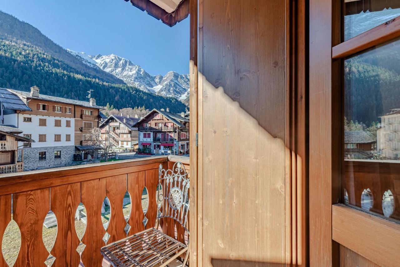 Hotel Dufour Macugnaga Buitenkant foto