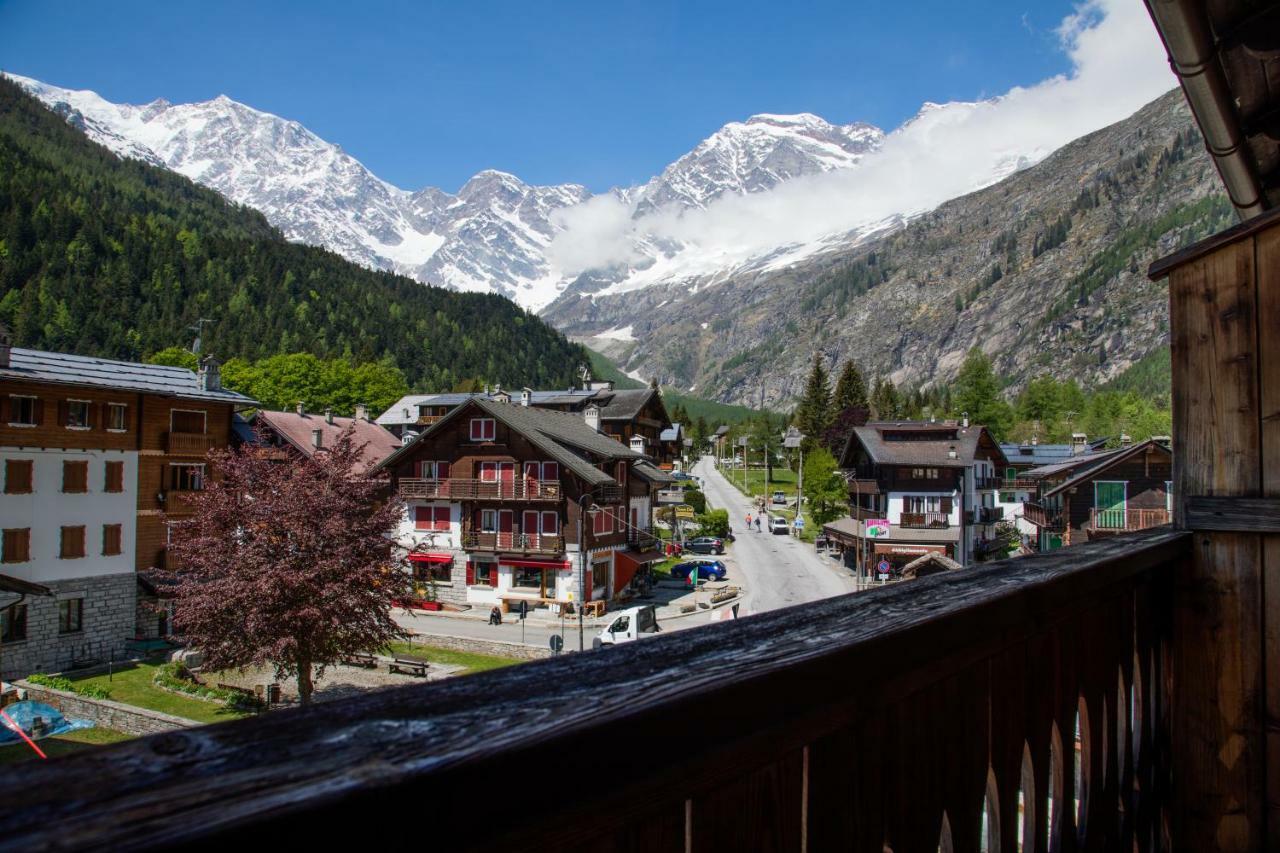 Hotel Dufour Macugnaga Buitenkant foto