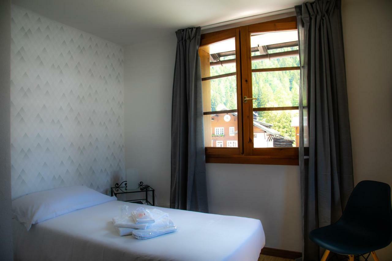 Hotel Dufour Macugnaga Buitenkant foto